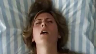 بدأ الزوجان الشابان اليوم بممارسة الجنس الشرجي العاطفي فيلم سكسي اجنبي في الحمام