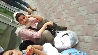 شقراء نحيفة تمتص بلطف زوجها لقضاء عطلة فيلم سكسي اجنبي في باريس
