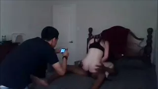 ناضجة وكيل فلم سكسي اجنبي مارس الجنس قبل التدفق المبتدئين المغني في كس