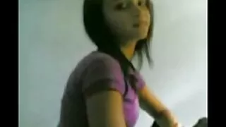 قام الرجل بتسخين الجمال بلحس عاطفي افلام اجنبية مترجمة سكسي ومارس الجنس معها في كس