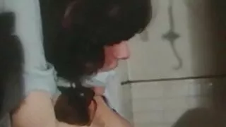 شقراء في جوارب طويلة حمراء فلم مترجم سكسي حصلت على الدهون الديك في غطاء محرك السيارة