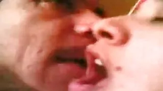 نحيل الفتيات اللعنة الثابت مع حشد من المراهقين افلام سكسى اجنبى في المسبح